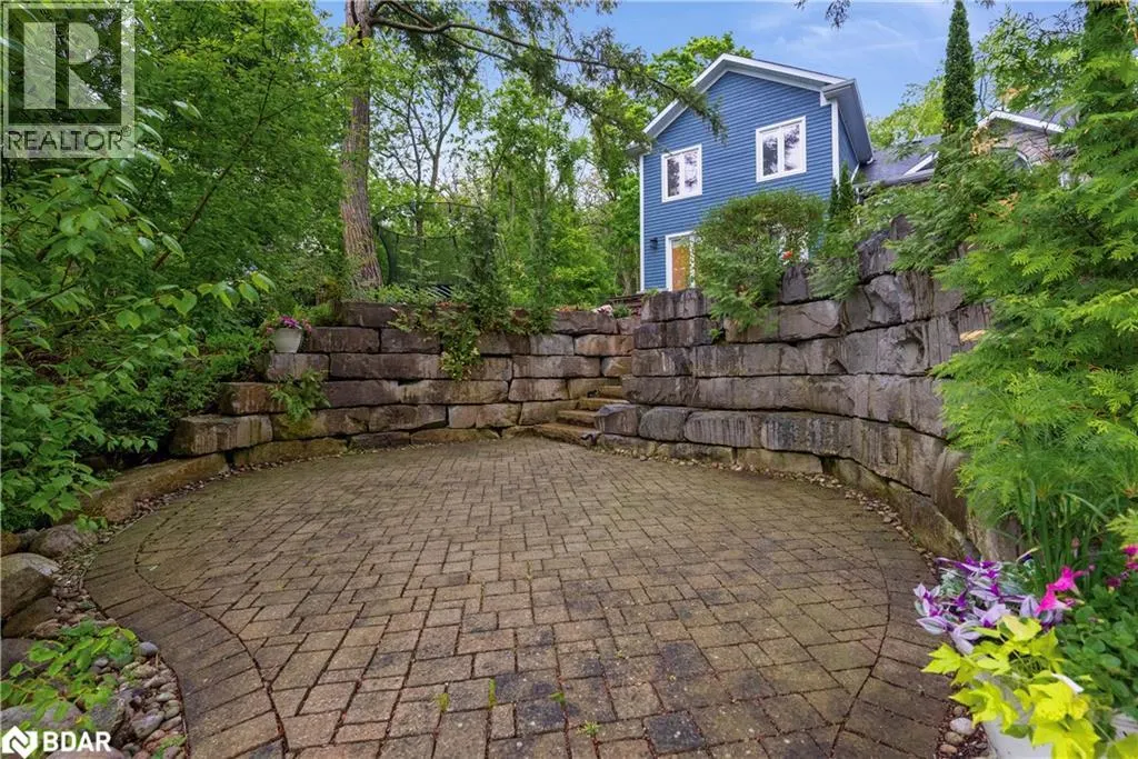 292 TRILLIUM Place