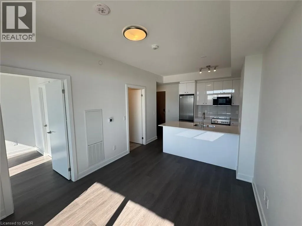 25 WELLINGTON Street S Unit# 2002, #2002