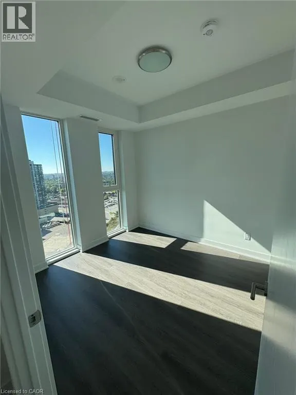 25 WELLINGTON Street S Unit# 2002, #2002