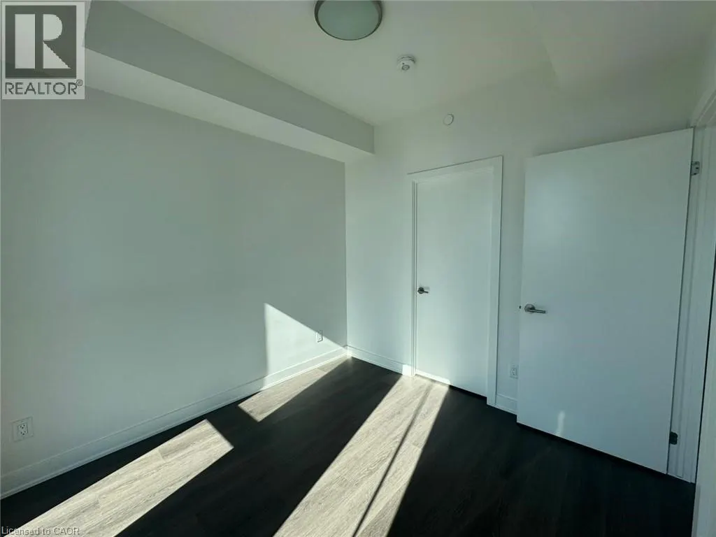 25 WELLINGTON Street S Unit# 2002, #2002