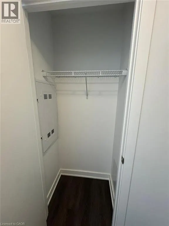 25 WELLINGTON Street S Unit# 2002, #2002
