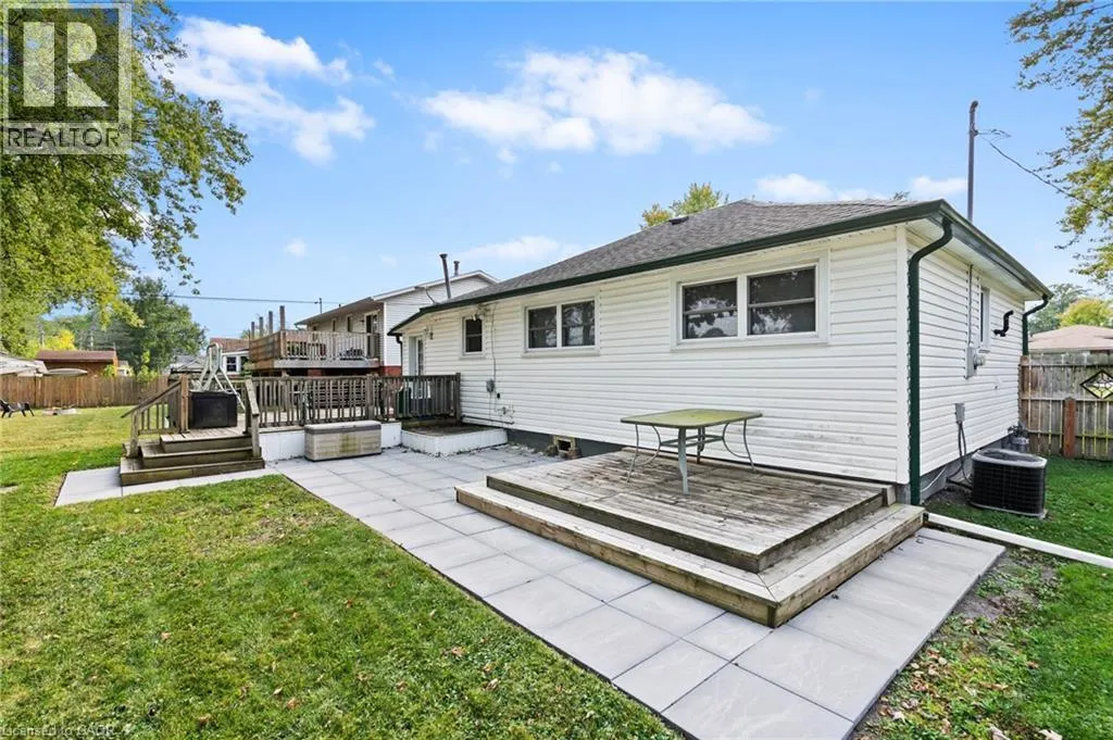682 FAIRVIEW Road
