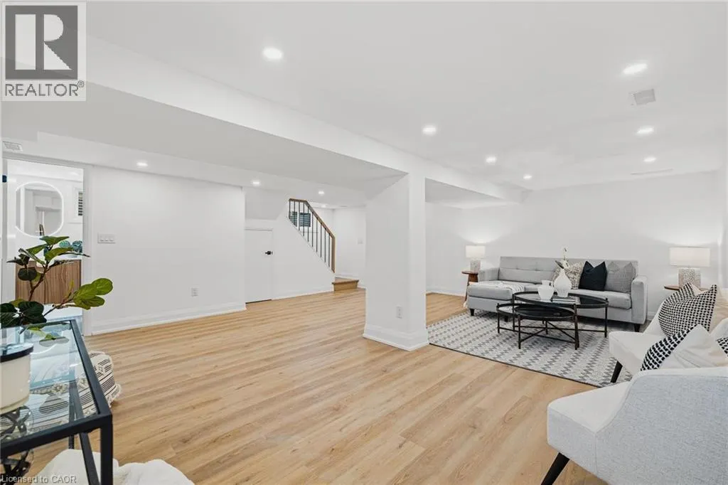 12 SCHEIFELE Place
