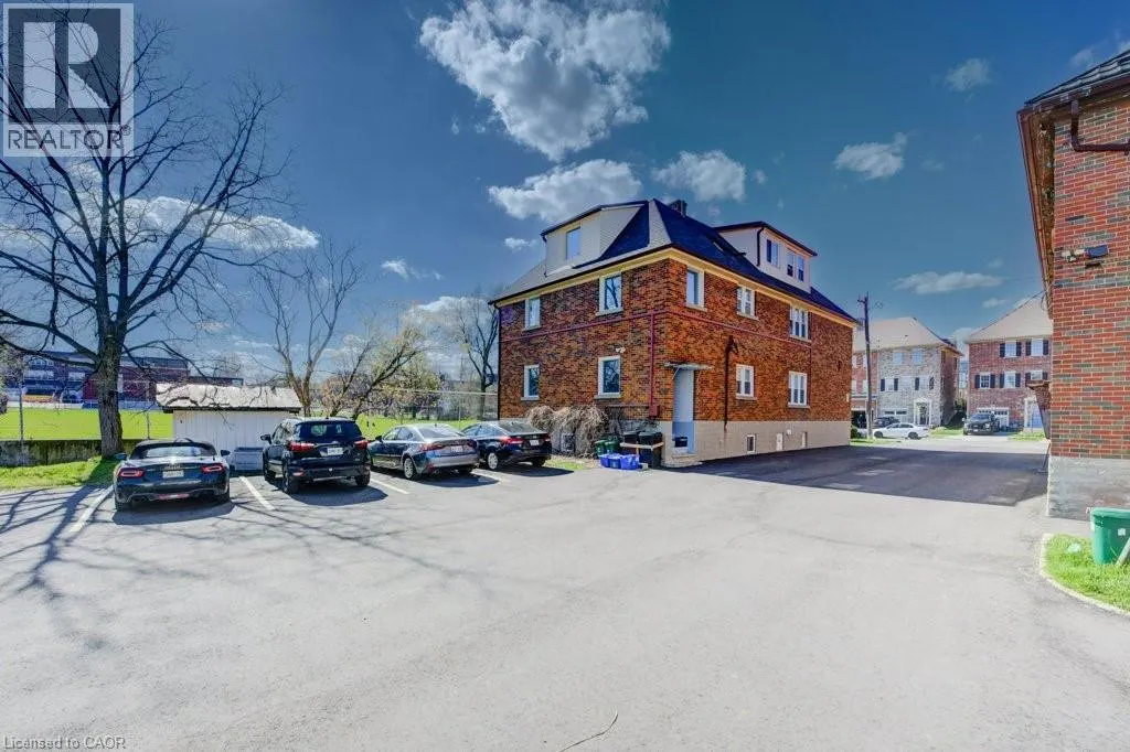 345 LOUISA Street