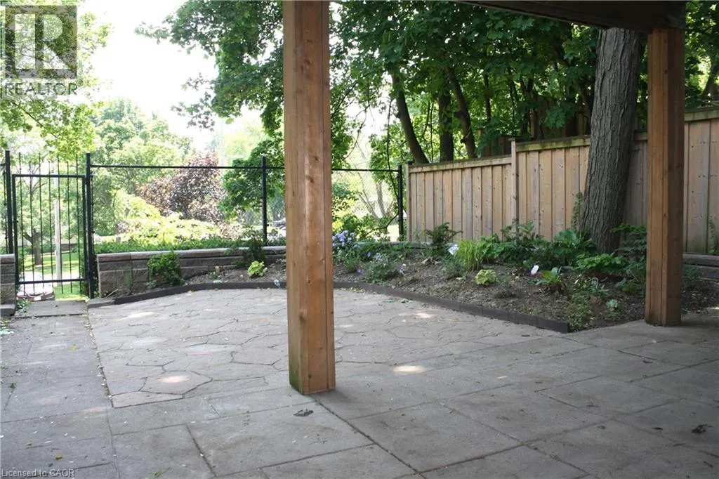 119 MAIN Street W Unit# B, #B
