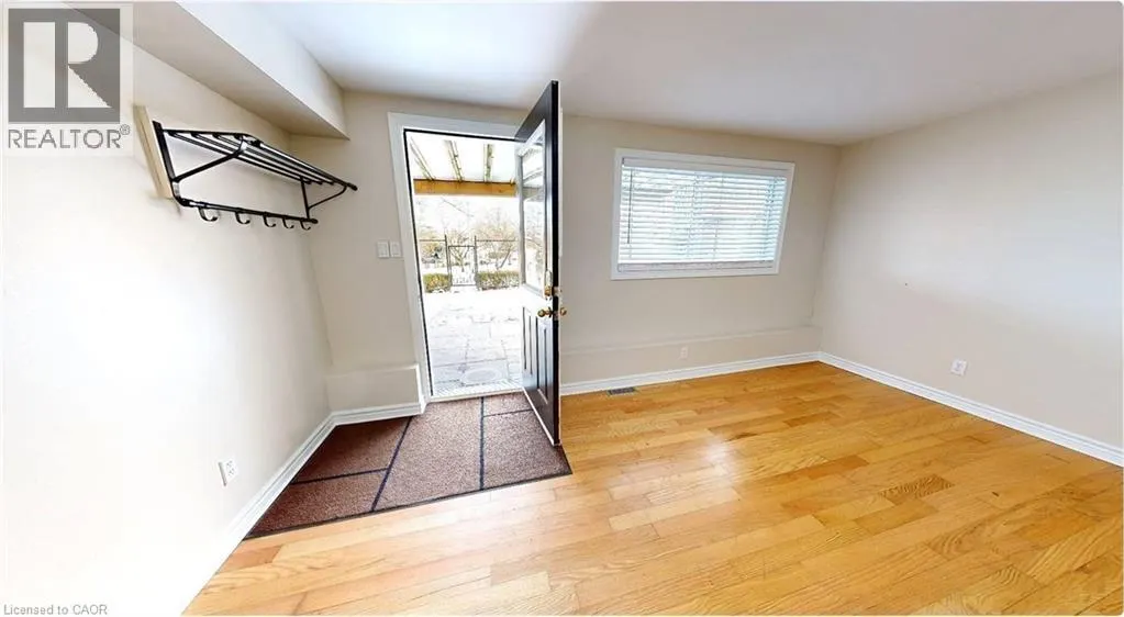 119 MAIN Street W Unit# B, #B