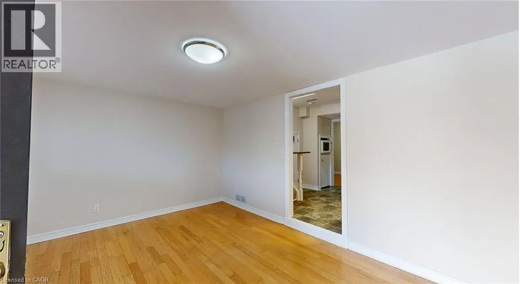 119 MAIN Street W Unit# B, #B