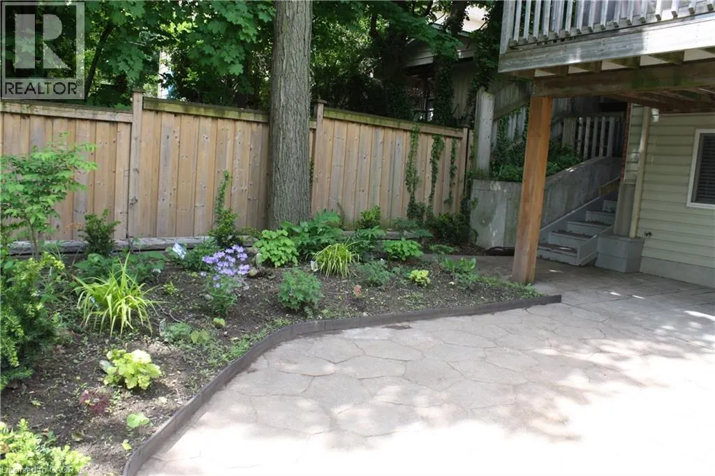 119 MAIN Street W Unit# B, #B