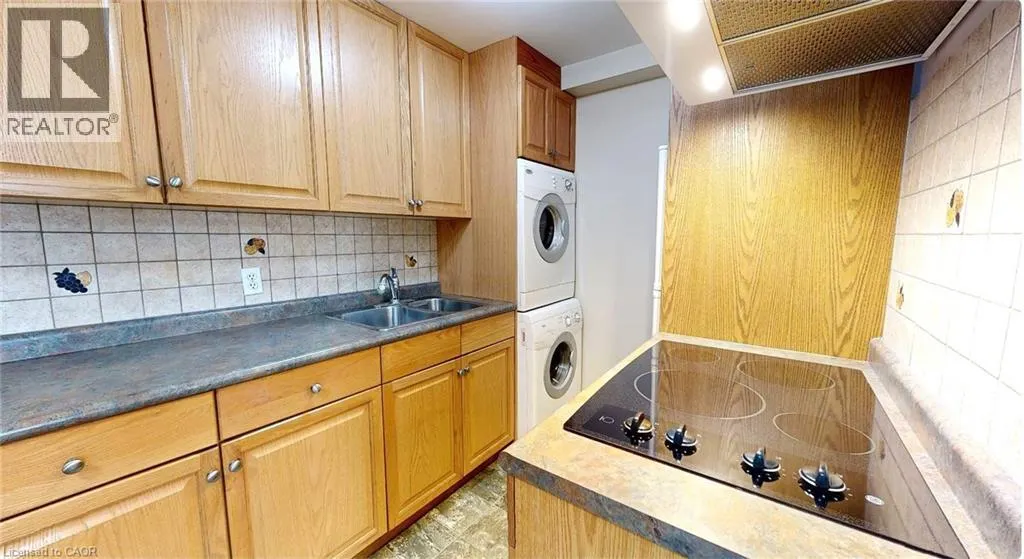 119 MAIN Street W Unit# B, #B