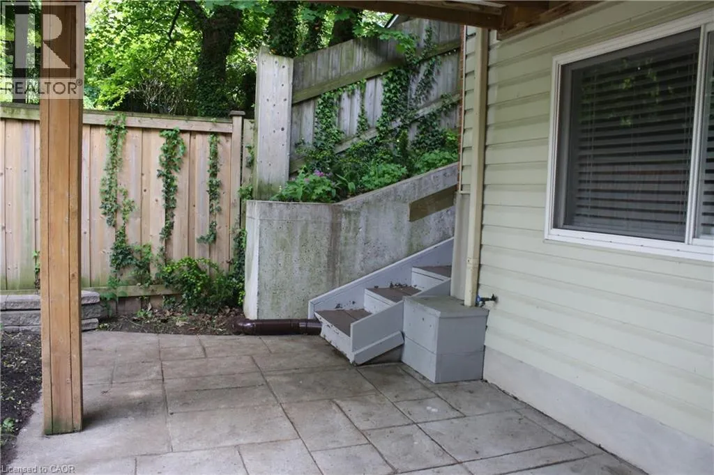 119 MAIN Street W Unit# B, #B