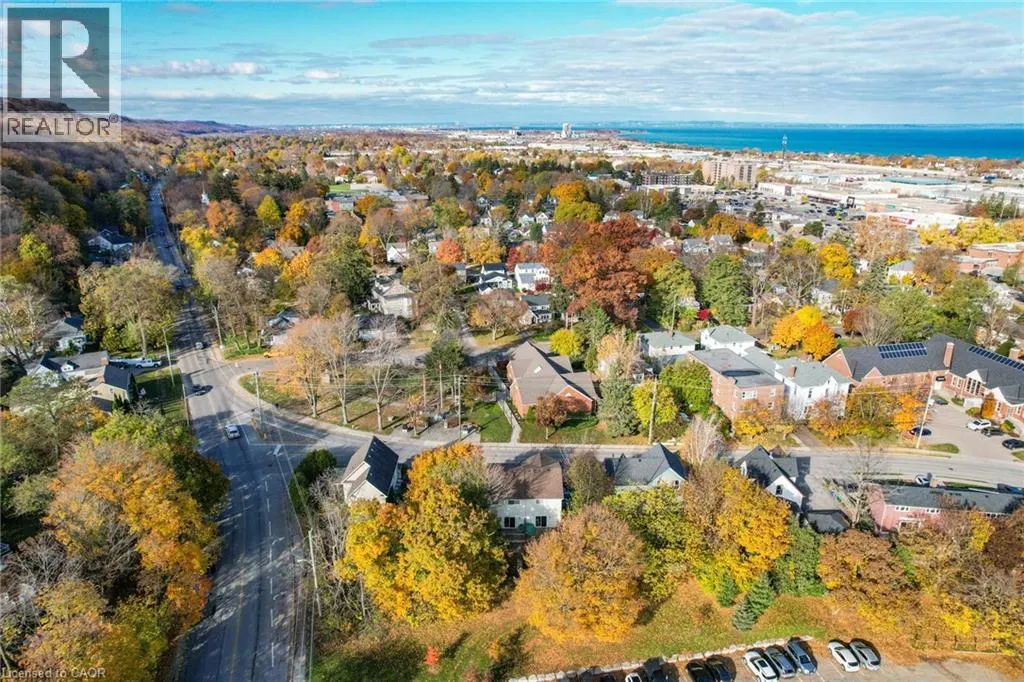 119 MAIN Street W Unit# B, #B