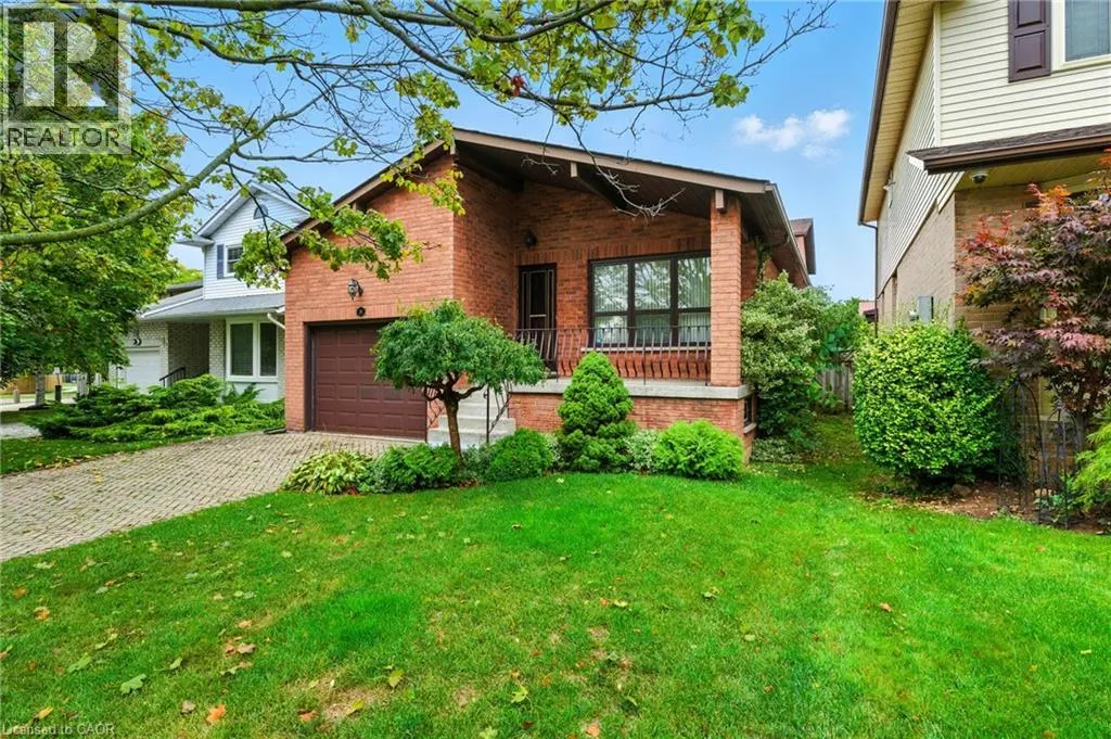 24 ELLINGTON Avenue
