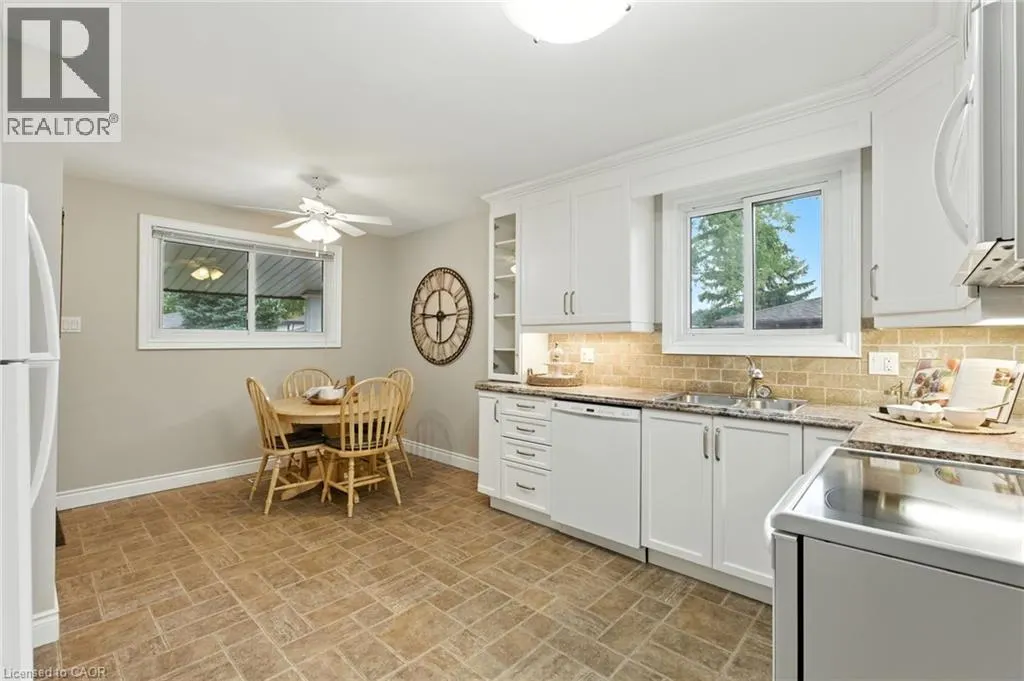 123 MOXLEY Drive