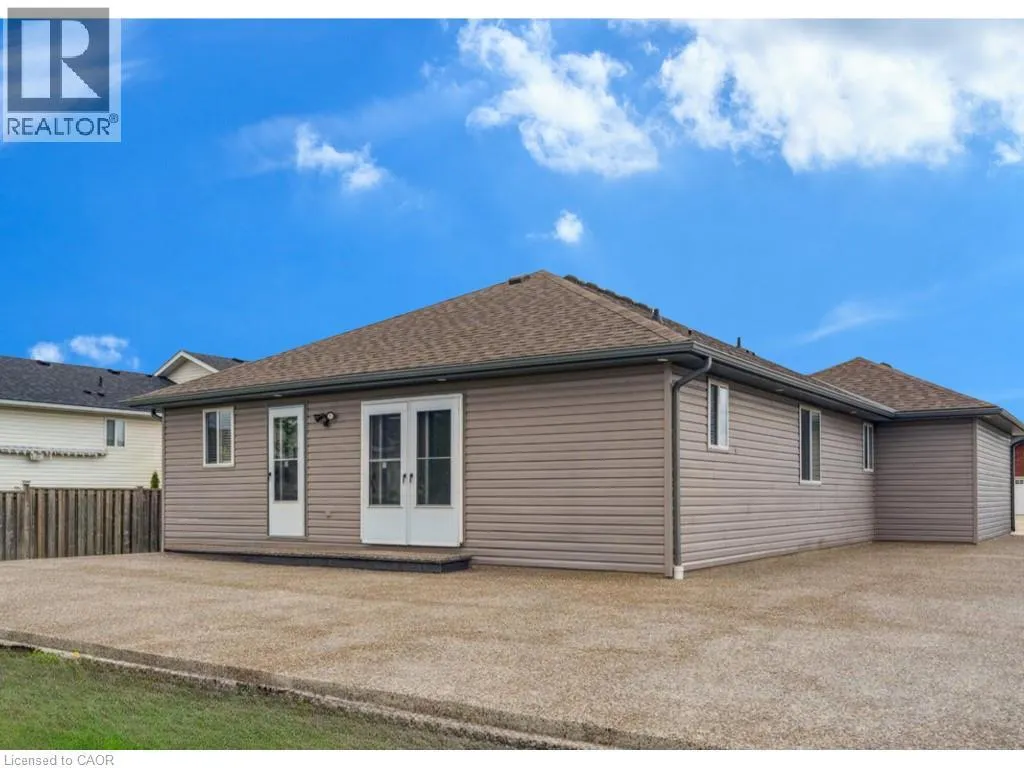 29 MAPLEVIEW Drive