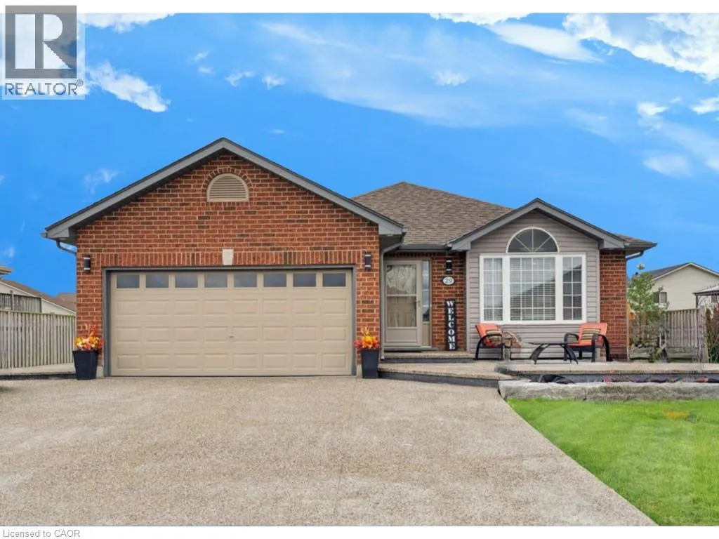29 MAPLEVIEW Drive