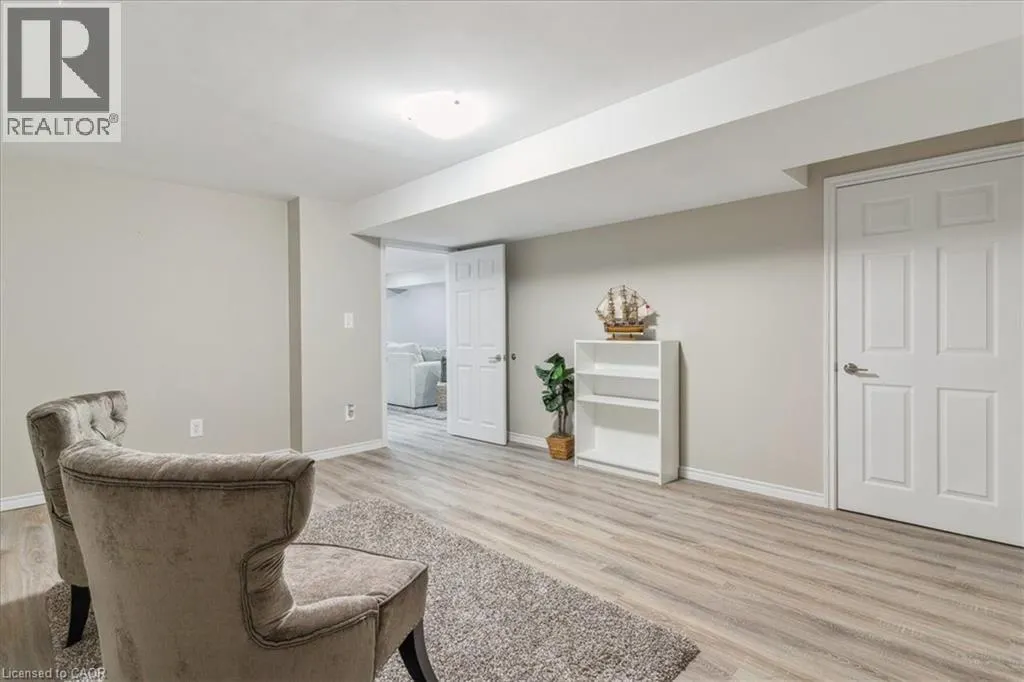 29 MAPLEVIEW Drive