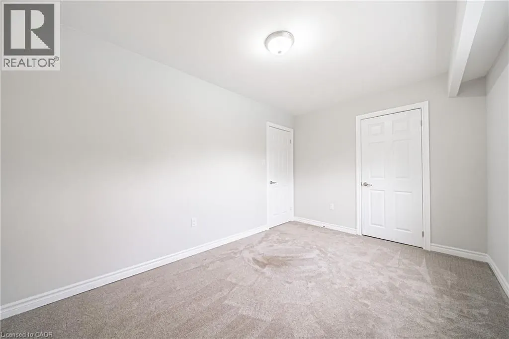 12 QUINLAN Court