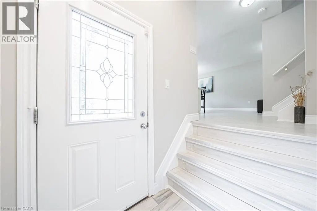 12 QUINLAN Court