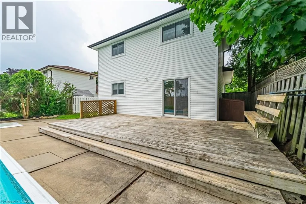 12 QUINLAN Court