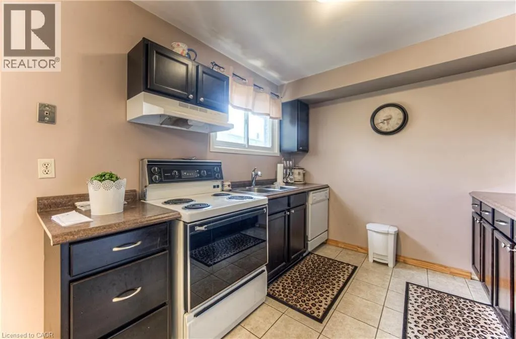 70 MORGAN Avenue Unit# 6, #6
