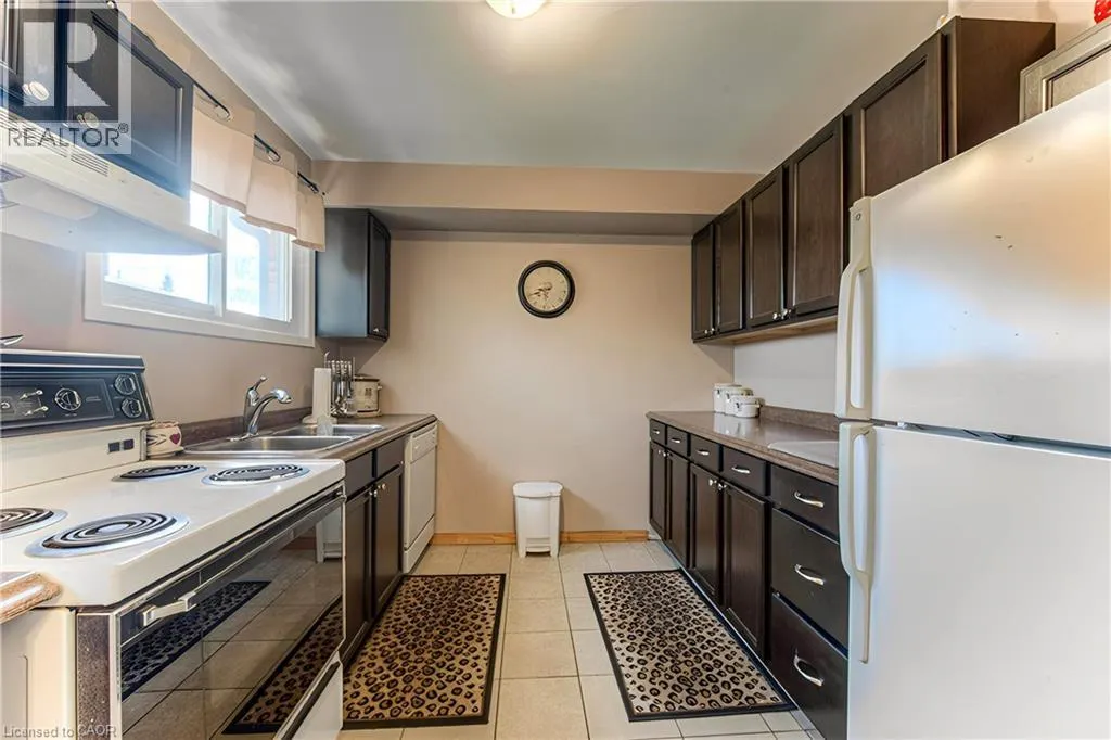 70 MORGAN Avenue Unit# 6, #6