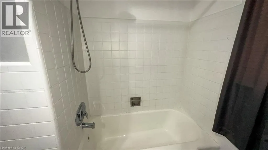 336 QUEENSTON Road Unit# Main, #Main