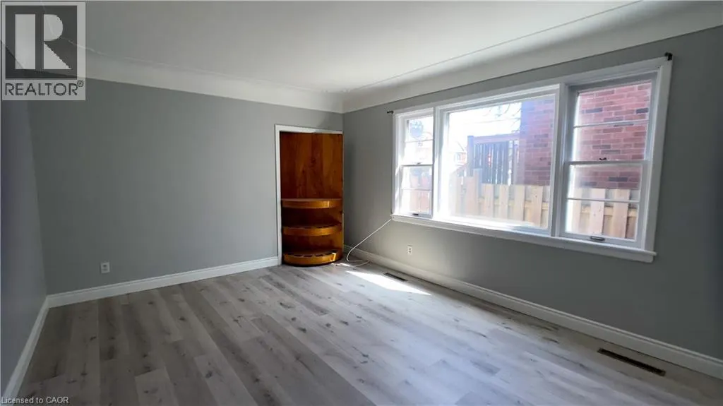 336 QUEENSTON Road Unit# Main, #Main