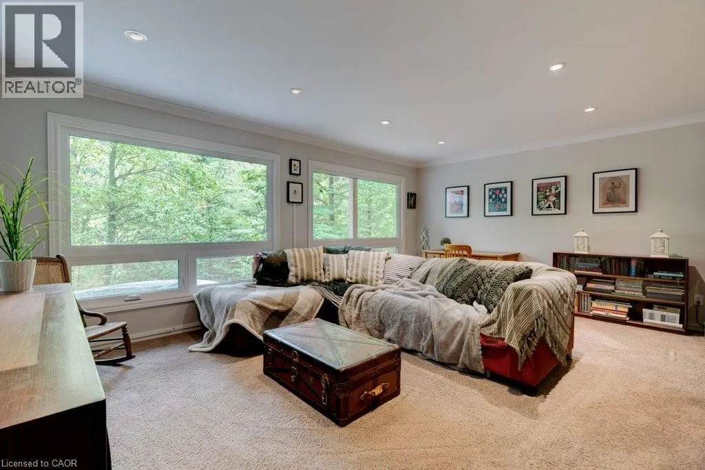 59 PARK Road S