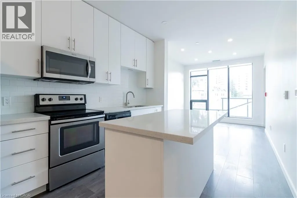 690 KING Street W Unit# 108, #108