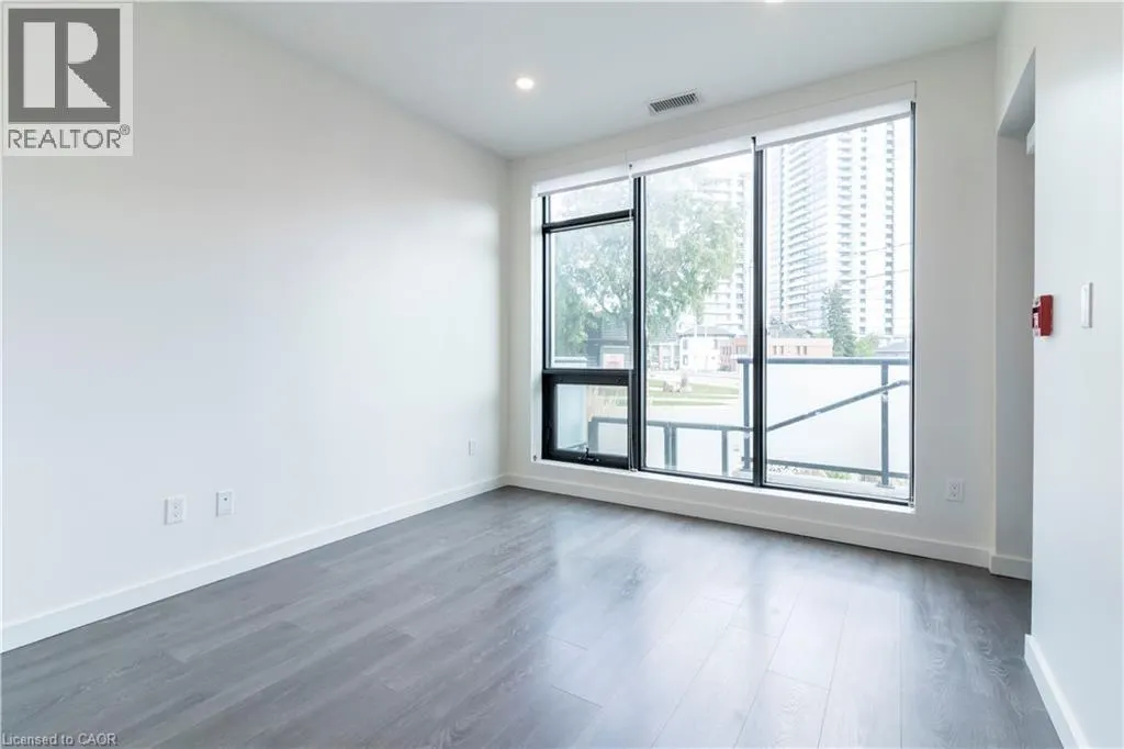 690 KING Street W Unit# 108, #108