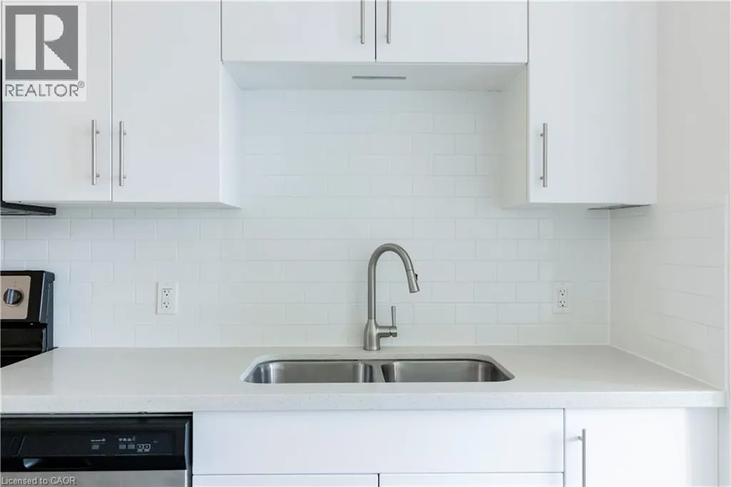 690 KING Street W Unit# 108, #108