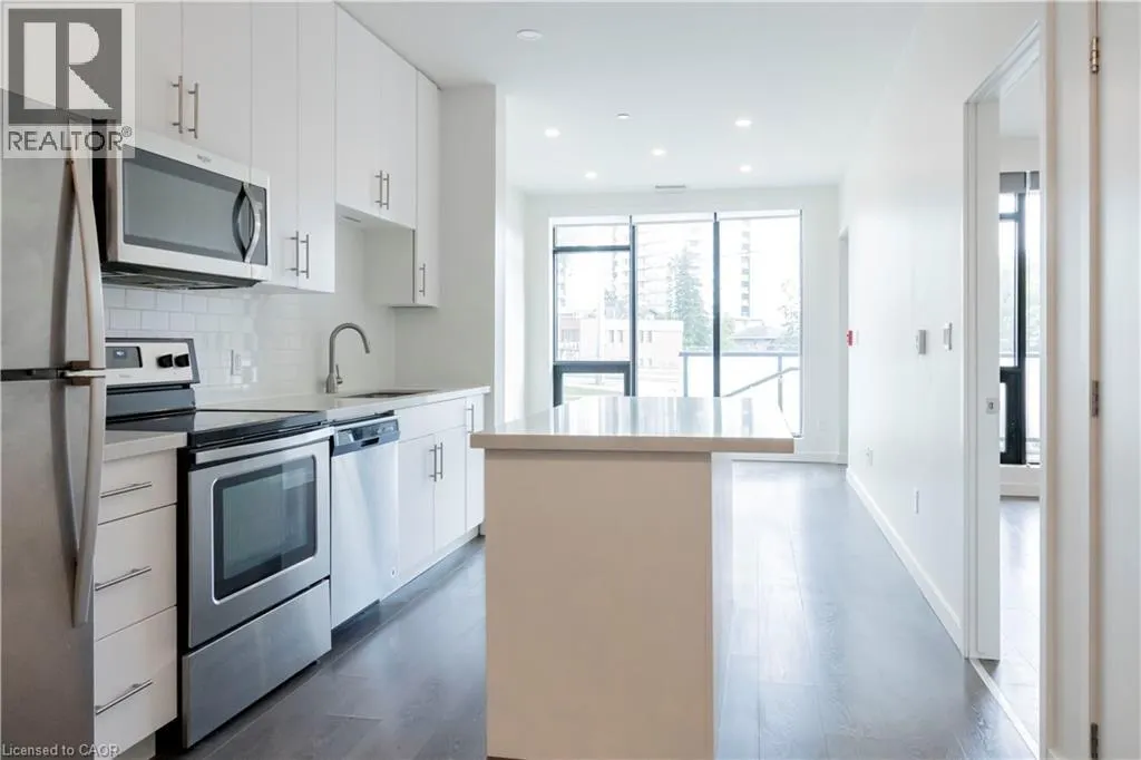 690 KING Street W Unit# 108, #108