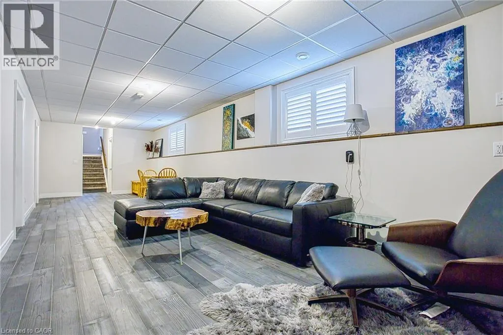 43 SAUER Avenue
