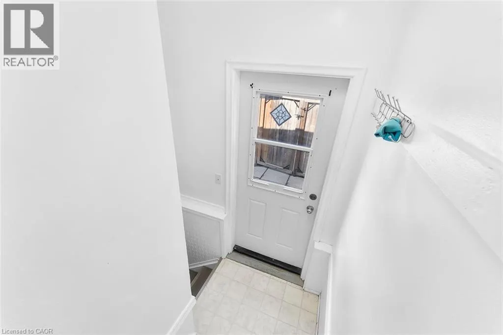 2 HOMEWOOD Avenue