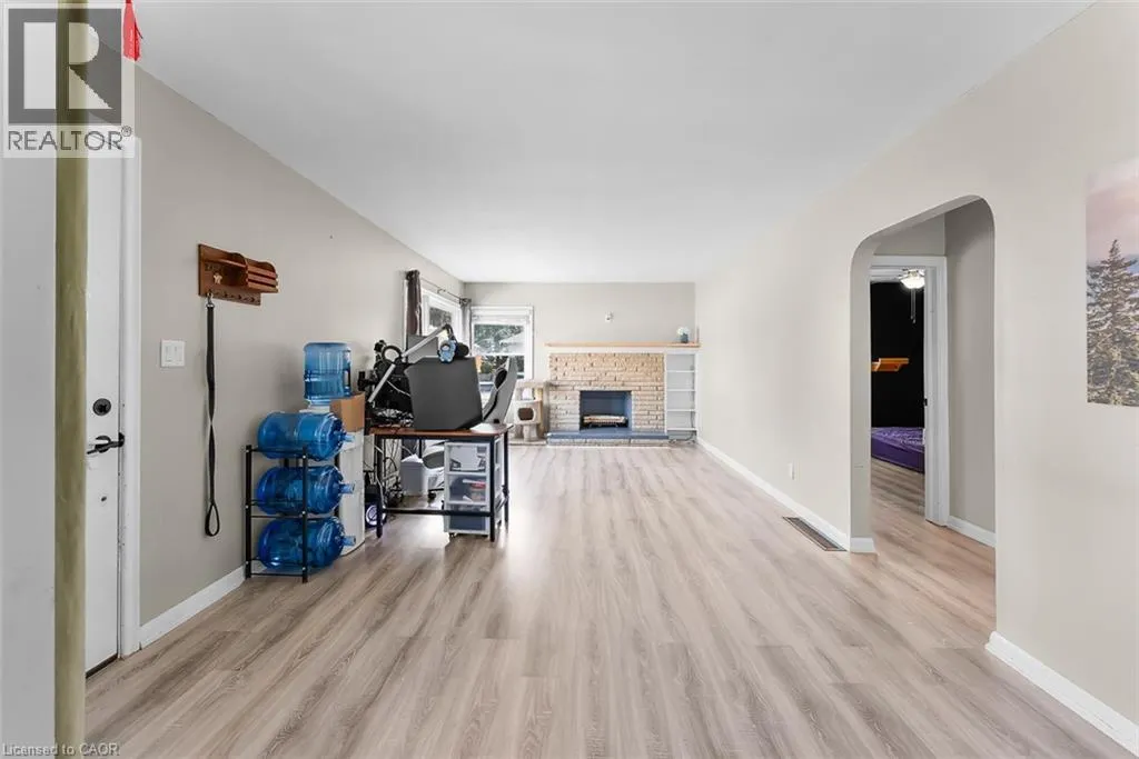 2 HOMEWOOD Avenue