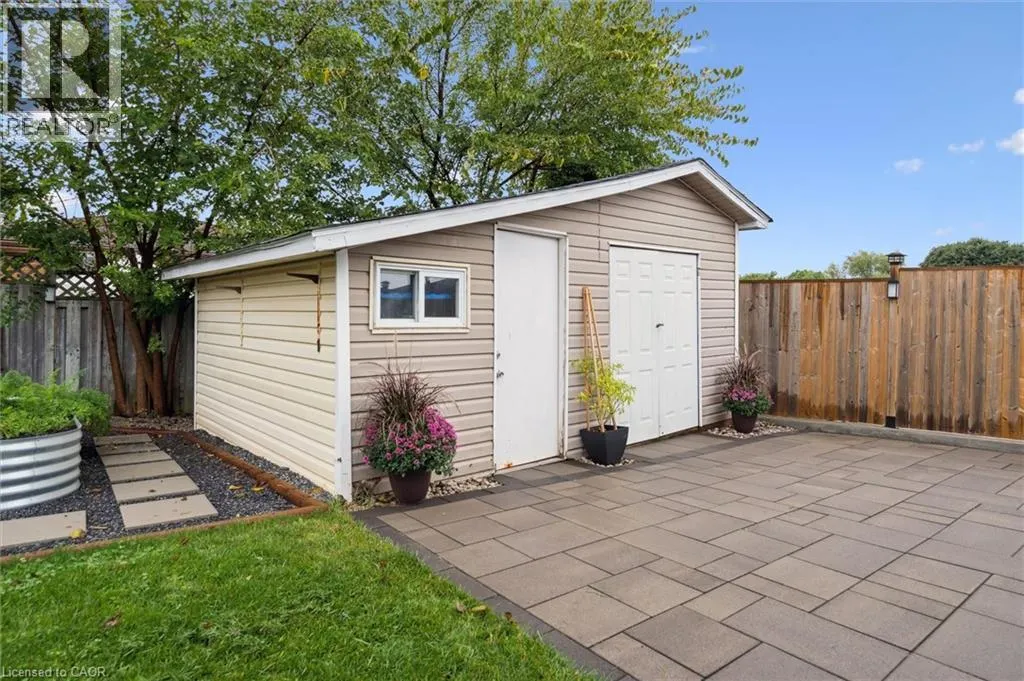 12 GREENBRIER Road