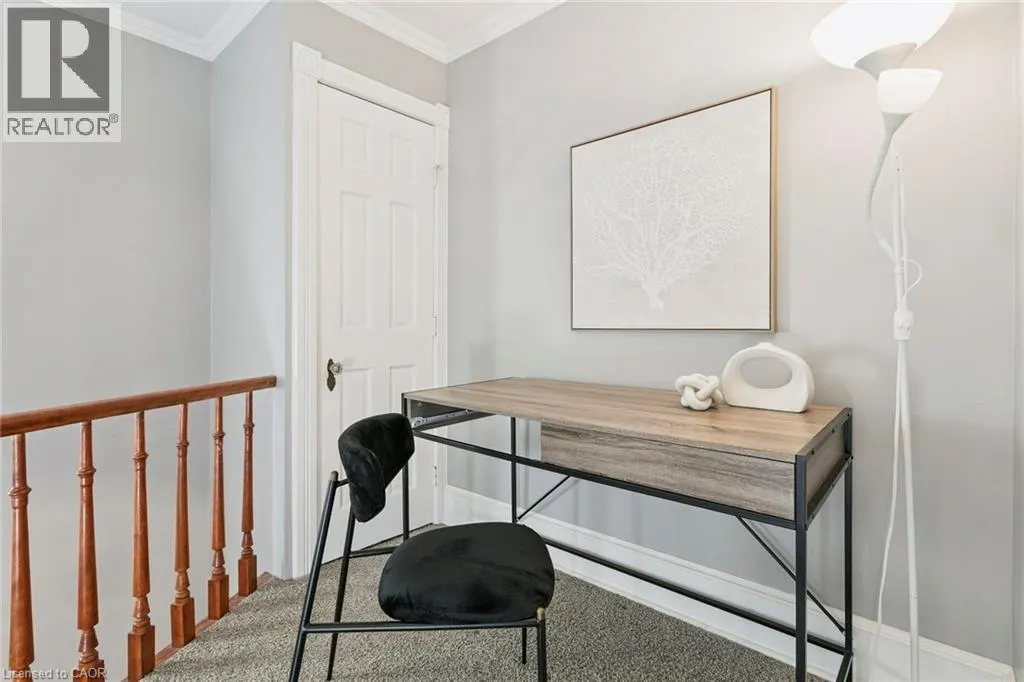 132 QUEEN Street W