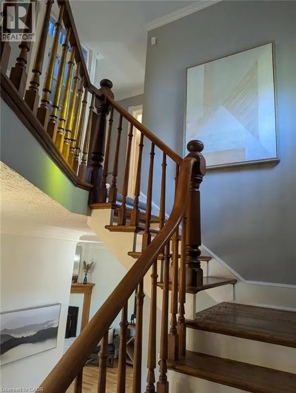 132 QUEEN Street W