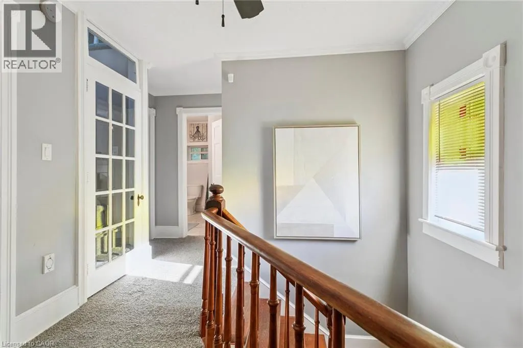 132 QUEEN Street W