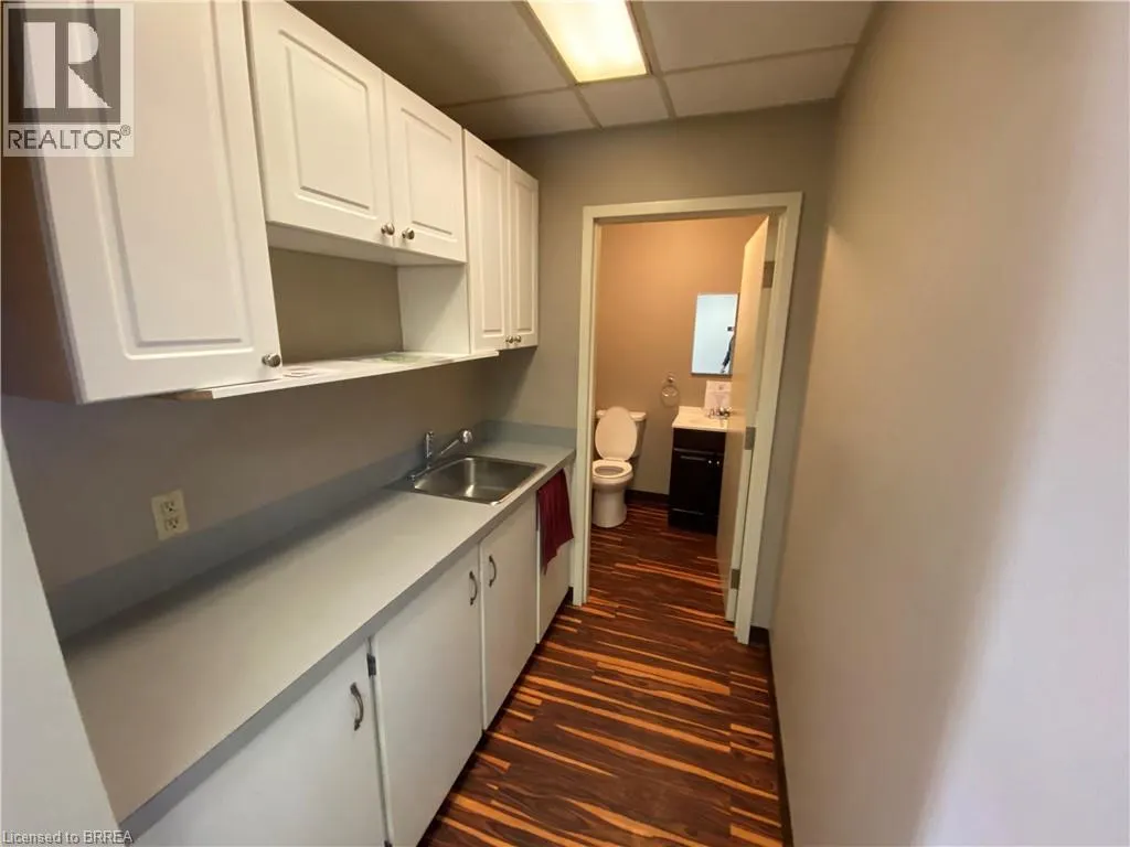 10 PLANT FARM Boulevard Unit# 4, #4