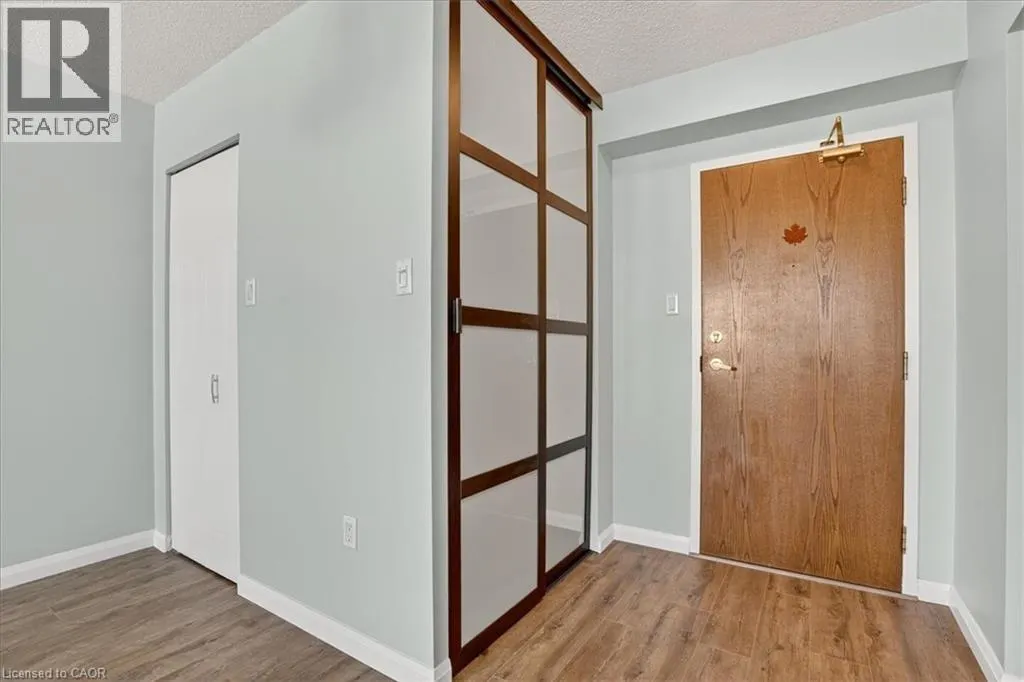 3227 KING Street E Unit# 506, #506