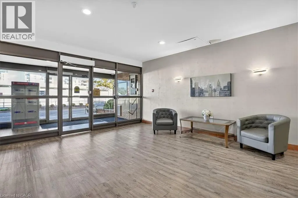 3227 KING Street E Unit# 506, #506