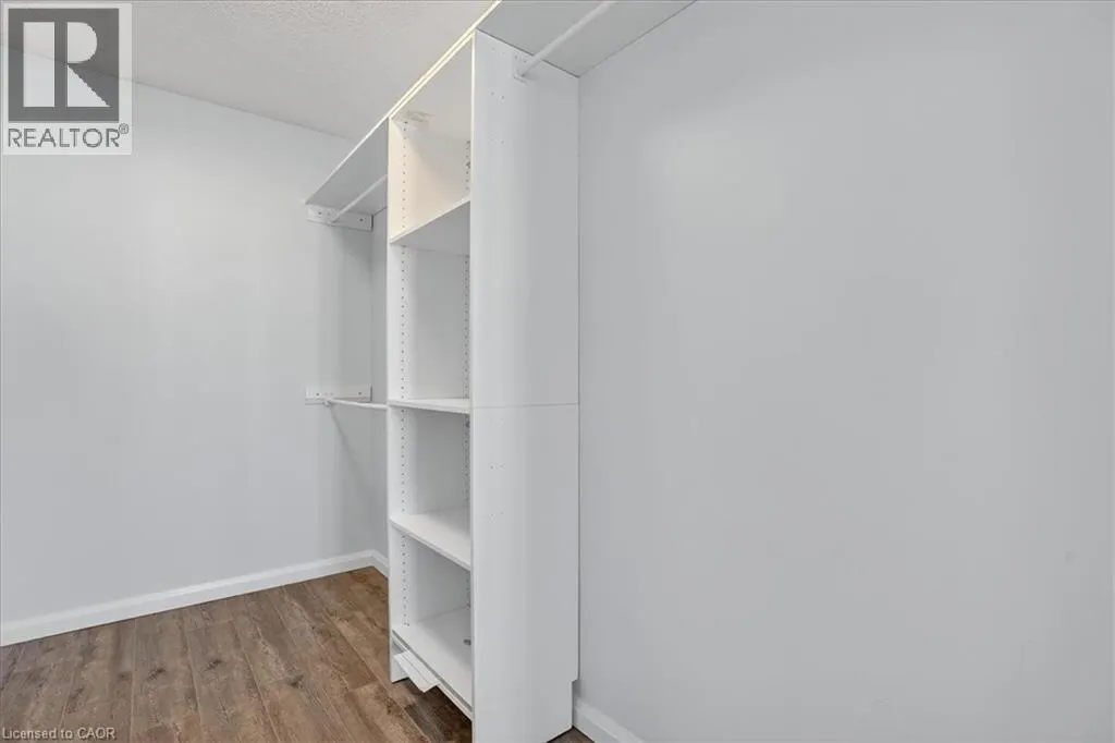 3227 KING Street E Unit# 506, #506