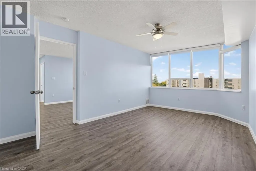 3227 KING Street E Unit# 506, #506
