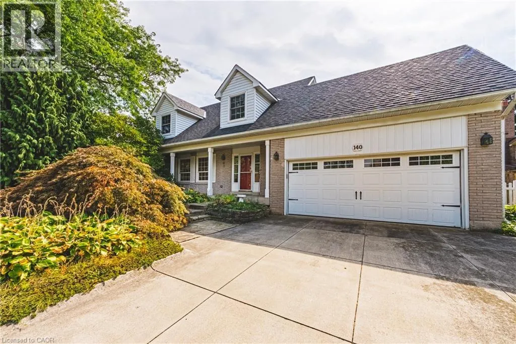 140 AMBERLY Boulevard