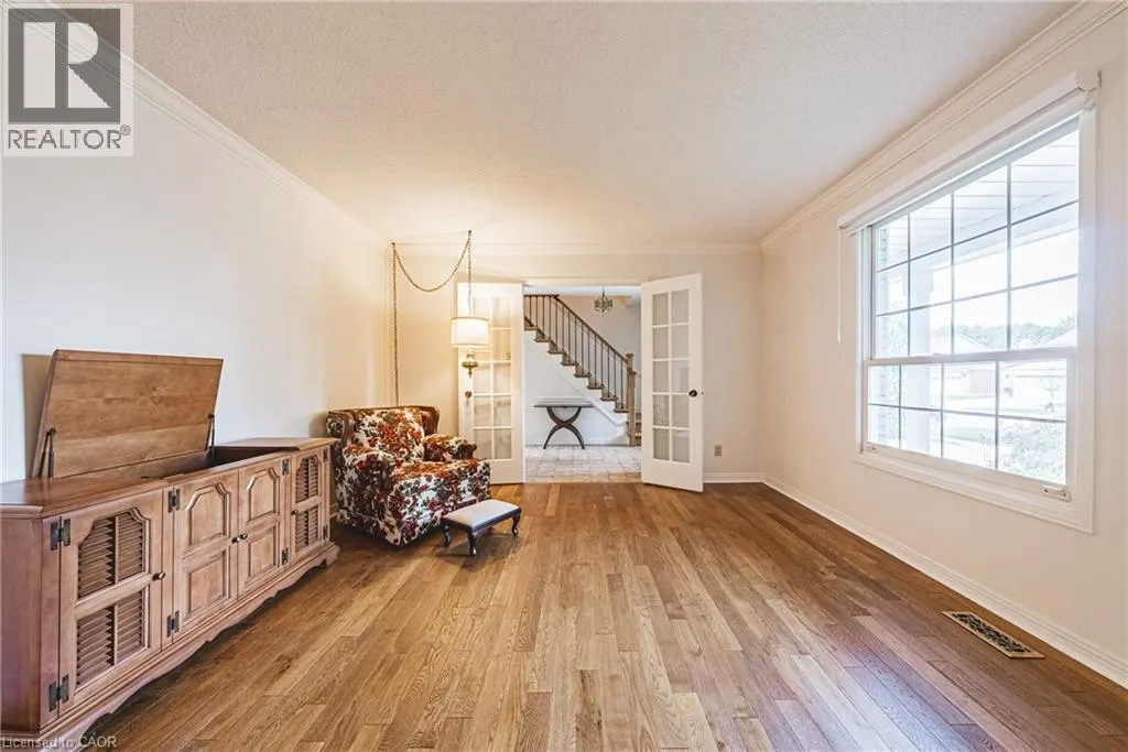140 AMBERLY Boulevard