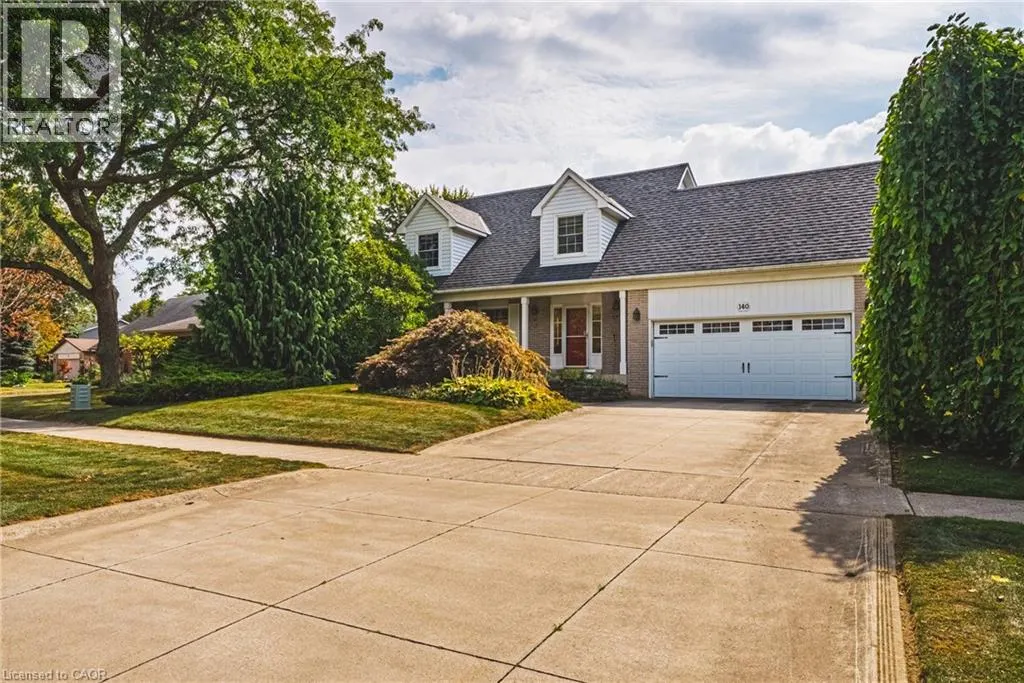 140 AMBERLY Boulevard