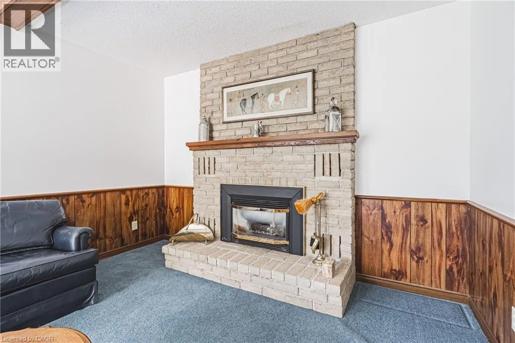 140 AMBERLY Boulevard