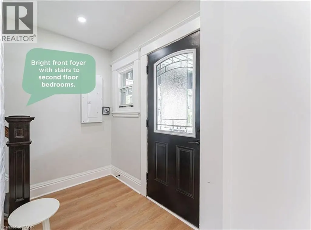 15 BARNESDALE Avenue N Unit# 1, #1