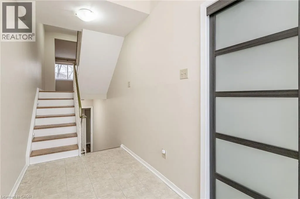 5479 SCHUELLER Crescent